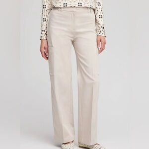 Chico’s Cream Wide-Leg Pants Sateen Cargo Pants
Color: SMOKEY TAUPE
Size: 1 8-M